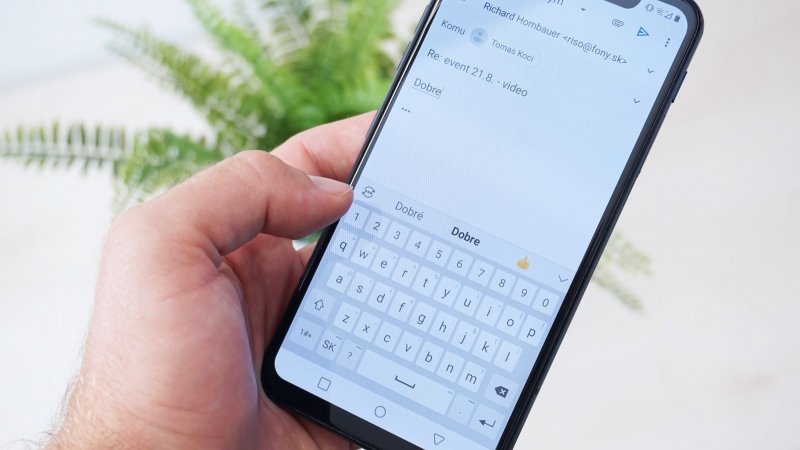 LG G8S ThinQ - klávesnica