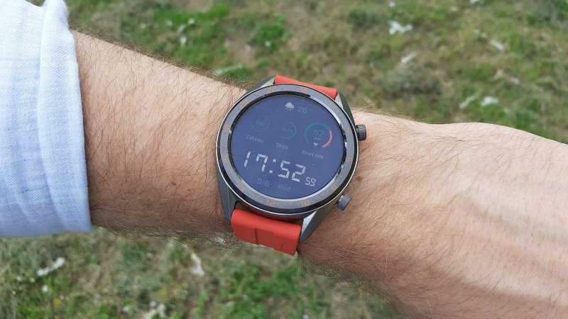 Samsung Galaxy A20e - detailný záber