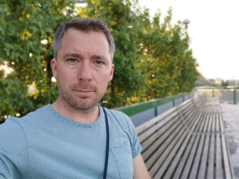 Honor 20 selfie záber prednou kamerou (režim Protrét)