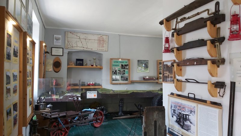 Samsung Galaxy A70 - záber interiéru so slabým osvetlením