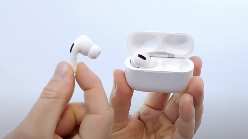 Apple AirPods Pro video