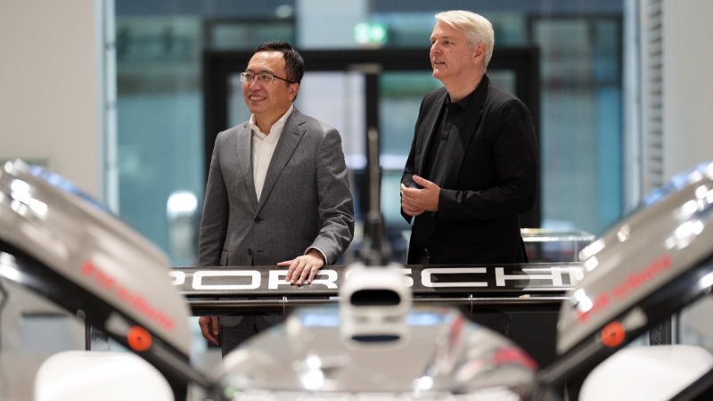 Honor oznámil spoluprácu s Porsche Design