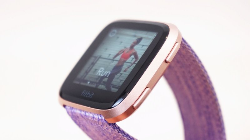 Fitbit Versa - hodinky na šport aj do práce